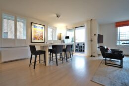 Pieter Oosterhuisstraat 8
