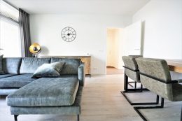 Admiraal de Ruyterlaan 129